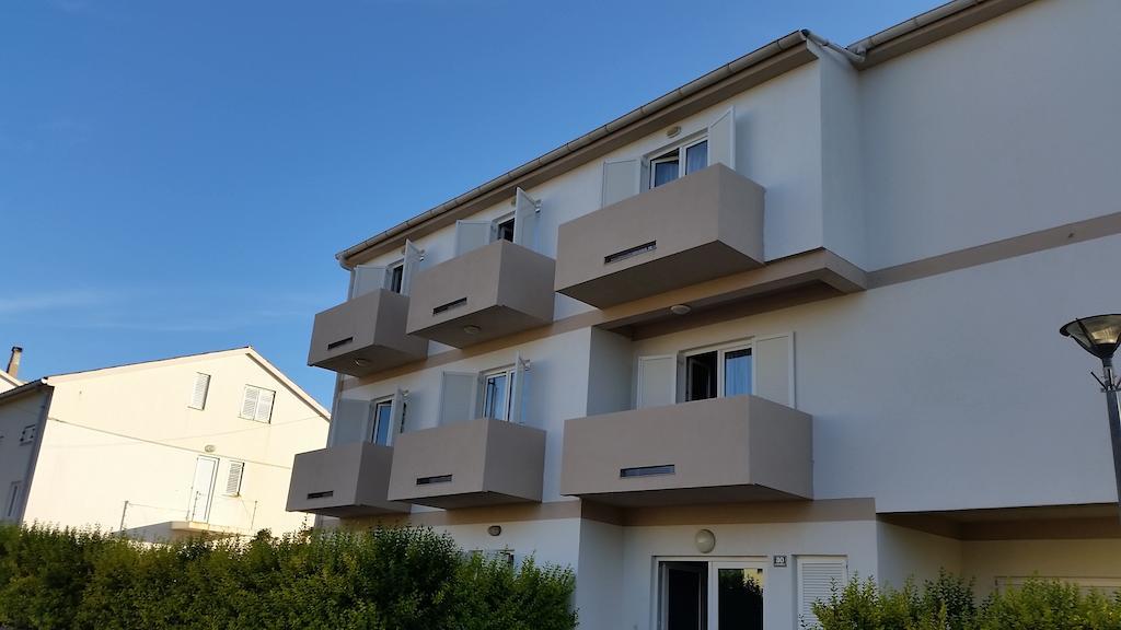Apartments Ana & Ita Novalja Exterior foto